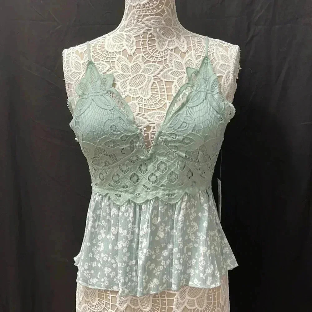 NWTs Green Floral Babydoll Top